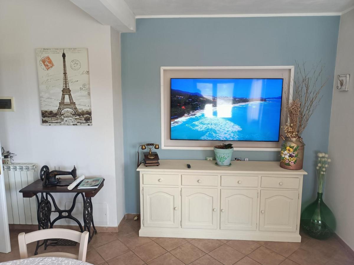 Chez Elle Apartment อิมเปรีอา ภายนอก รูปภาพ
