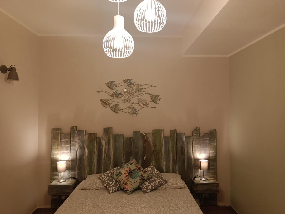 Chez Elle Apartment อิมเปรีอา ภายนอก รูปภาพ