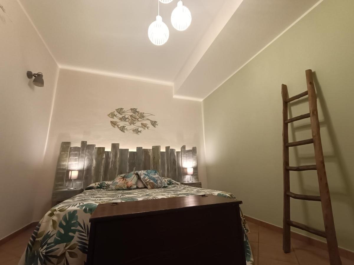 Chez Elle Apartment อิมเปรีอา ภายนอก รูปภาพ