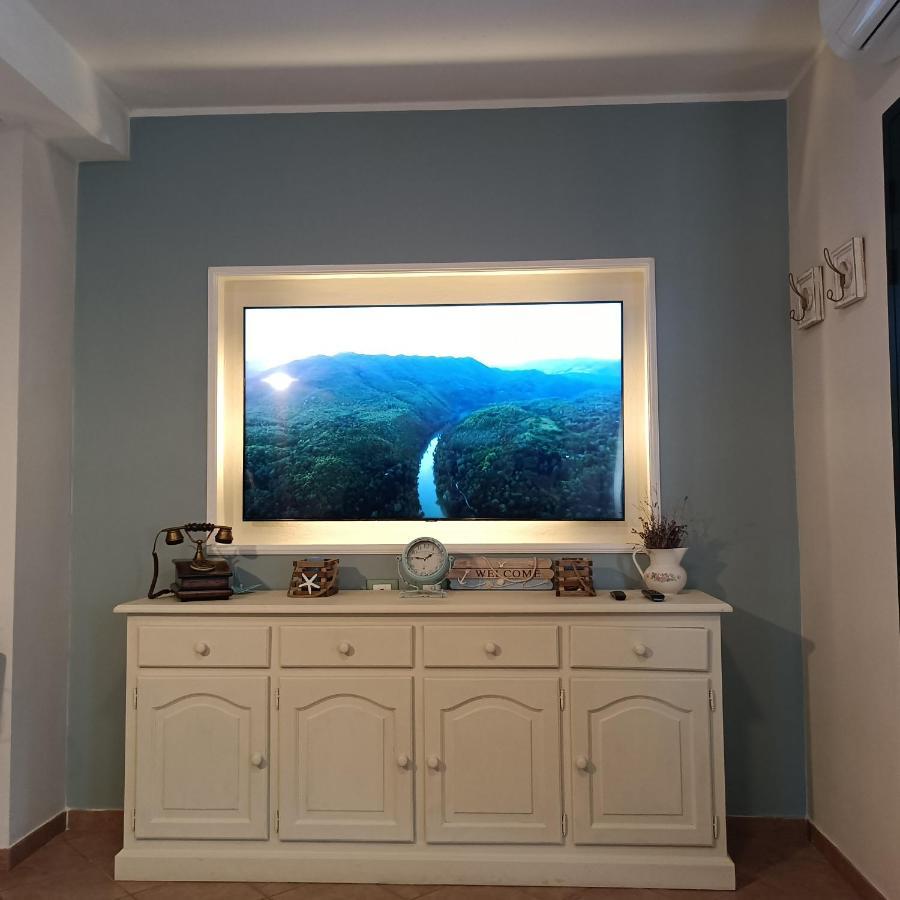 Chez Elle Apartment อิมเปรีอา ภายนอก รูปภาพ